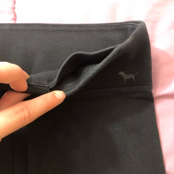 Victoria’s Secret PINK yoga leggings - Picture 2 of 3